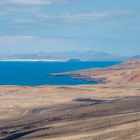 La Asomada Moon Lanzarote Privada 3 Hab Con Piscina, Jacuzzi Y Vistas Al Mar Y Fuerteventura