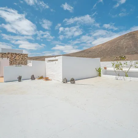 La Asomada Moon Lanzarote Privada 3 Hab Con Piscina, Jacuzzi Y Vistas Al Mar Y Fuerteventura *