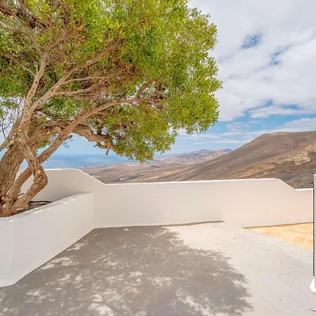 Villa La Asomada Moon Lanzarote Privada 3 Hab Con Piscina, Jacuzzi Y Vistas Al Mar Y Fuerteventura Tías