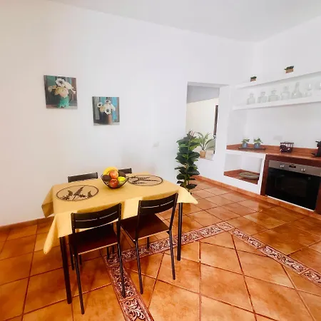 La Asomada Moon Lanzarote Privada 3 Hab Con Piscina, Jacuzzi Y Vistas Al Mar Y Fuerteventura Villa